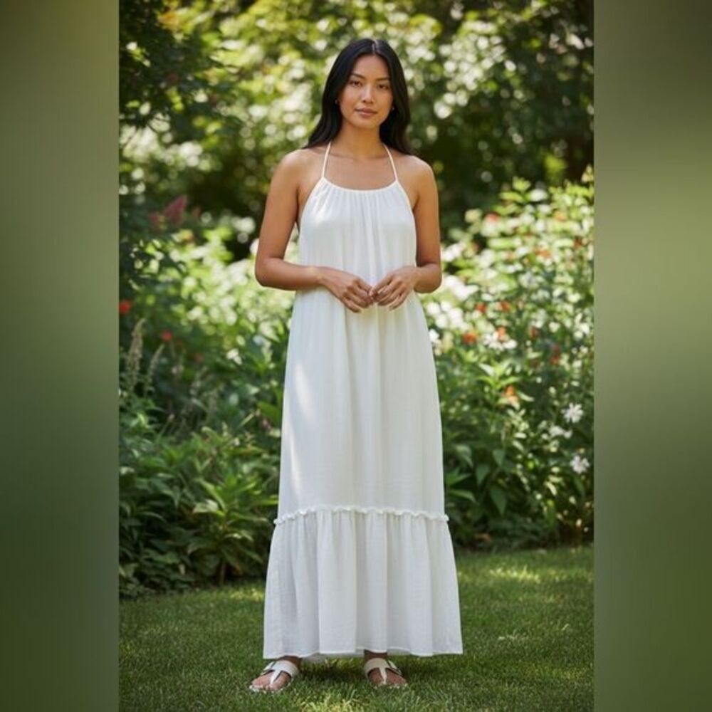 NWOT Line & Dot Women’s Gianni White with Gold Halter Lined Maxi Dress - Size S